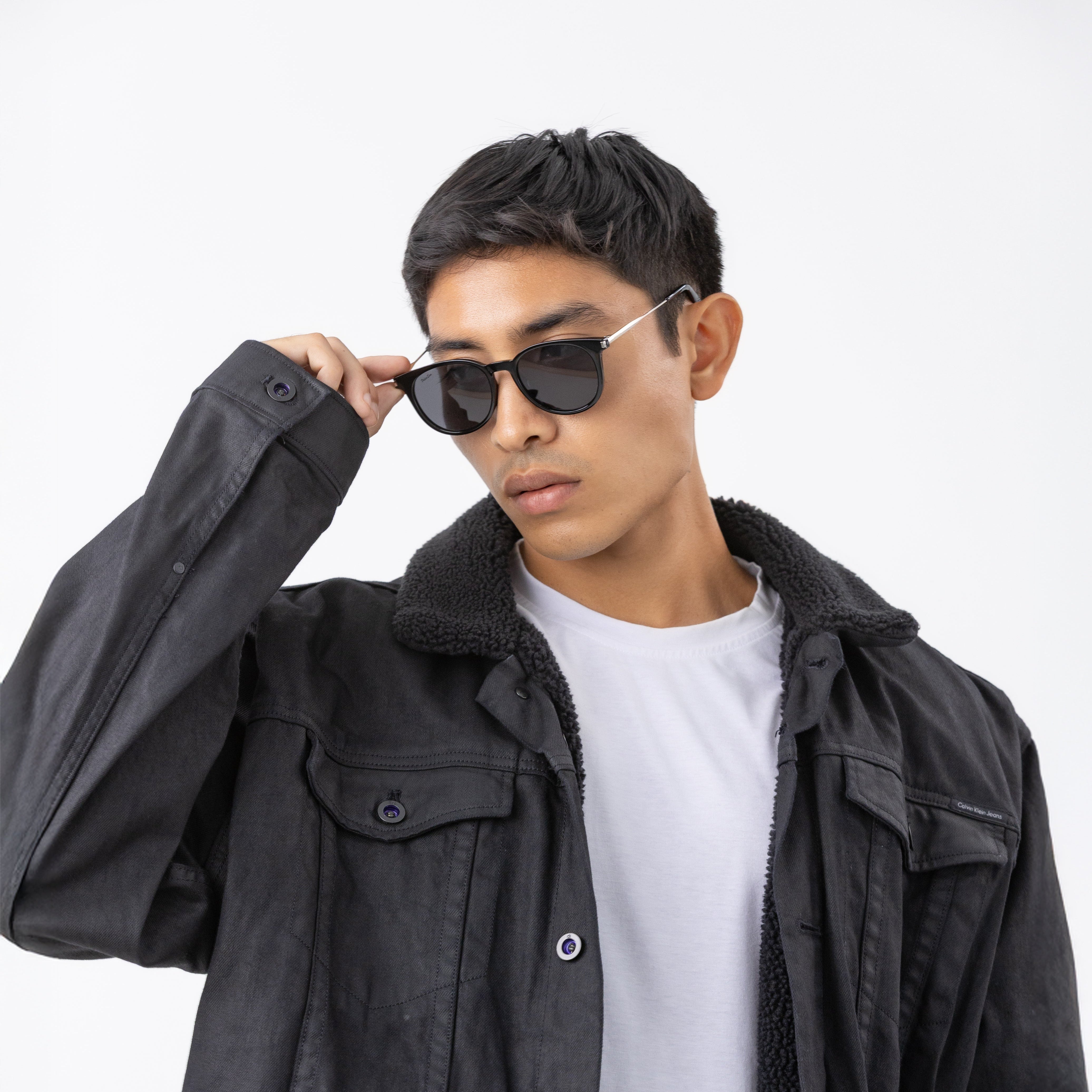 LUCENT- Black / Silver