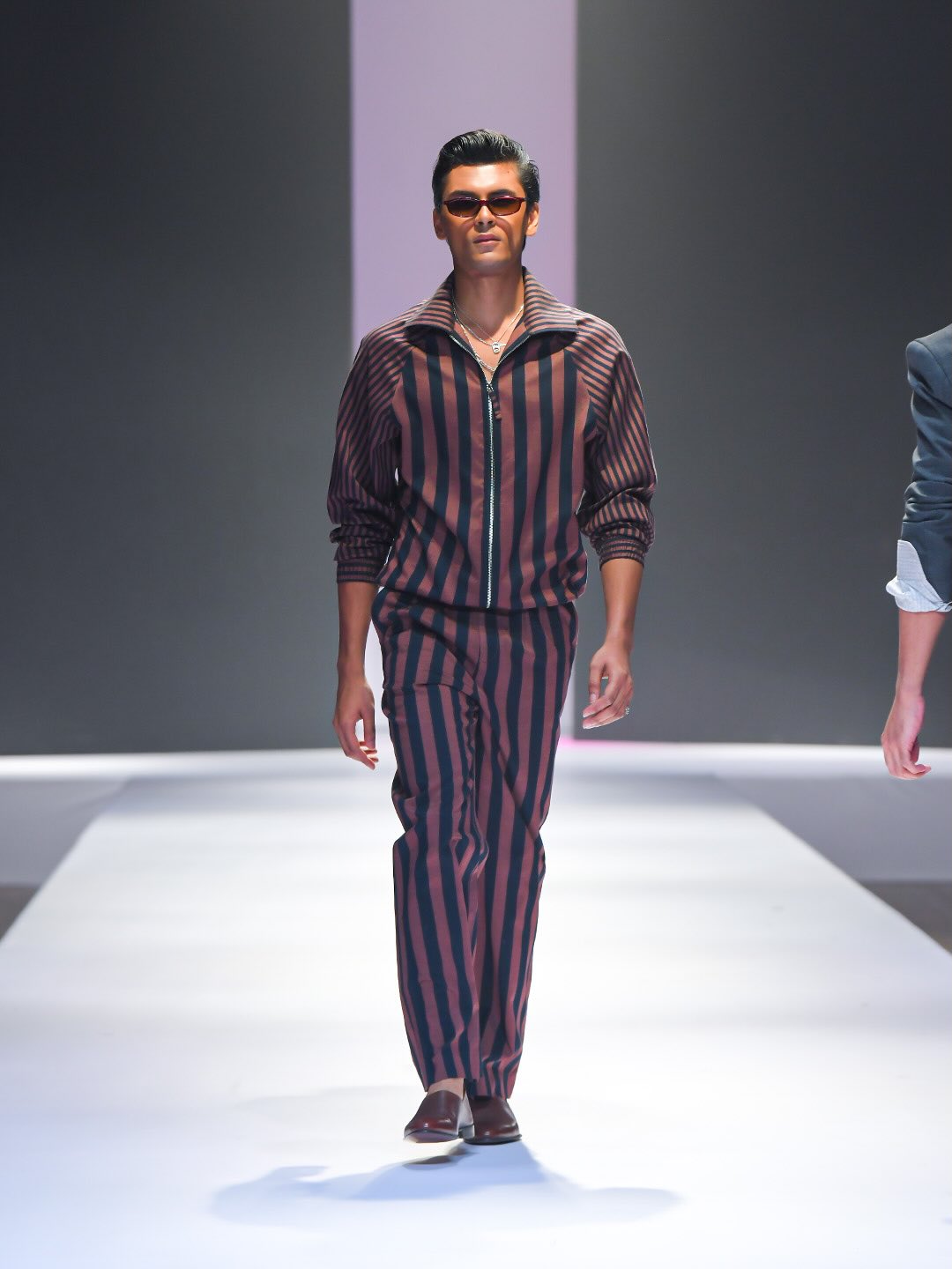 Vera-Transparent Burgundy